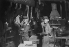 Foto barnarbete - glasblåsare 1908