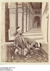 Foto beende muslimer i moské
