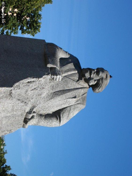 Karl Marxs staty
