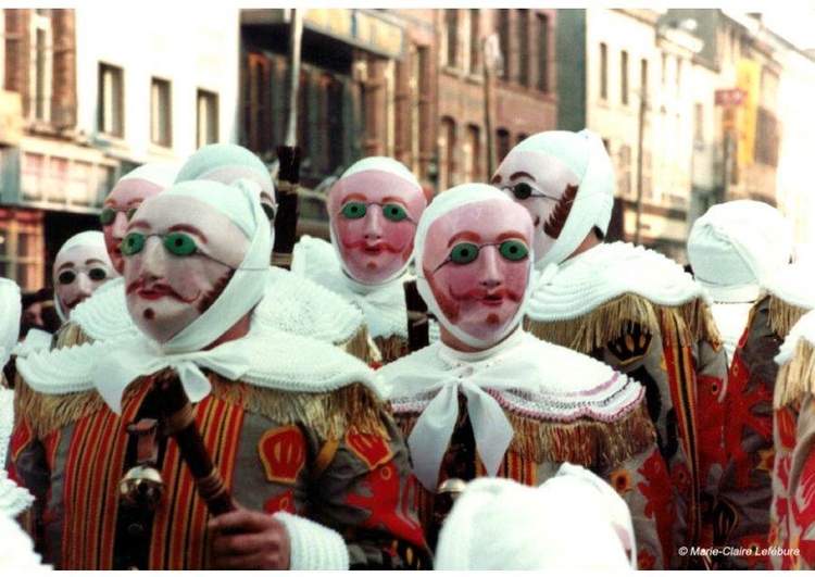 Foto karneval i Gilles de Binche, Belgien