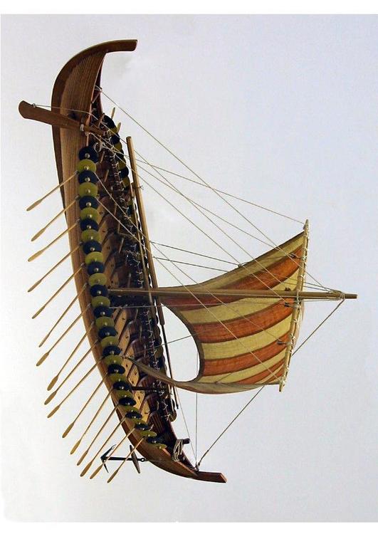 modell av vikingaskeppet  Gokstad