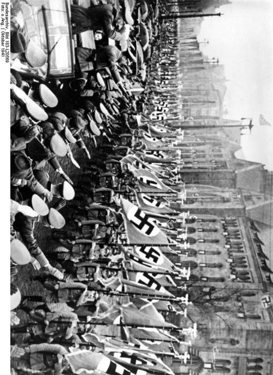 nazistisk marsch