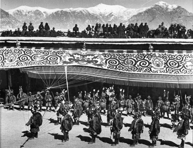 Foto NyÃ¥rsafton i Tibet 1938