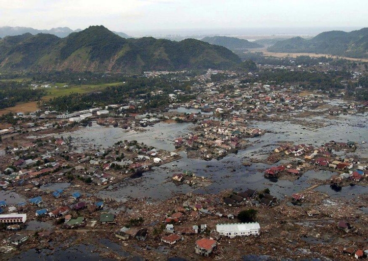 Foto stad efter tsunami