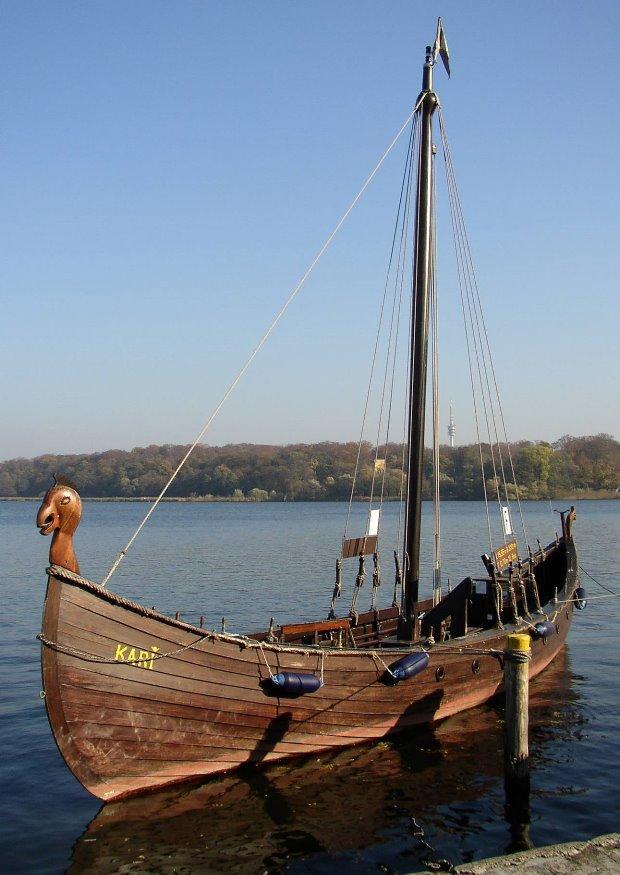 drakar - vikingaskepp Foto drakar - vikingaskepp