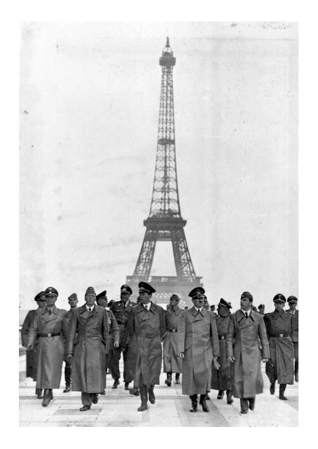 hitler under eiffeltornet Foto hitler under eiffeltornet