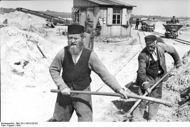 jugoslavien - judar i tvA¥ngsarbete Foto jugoslavien - judar i tvA¥ngsarbete