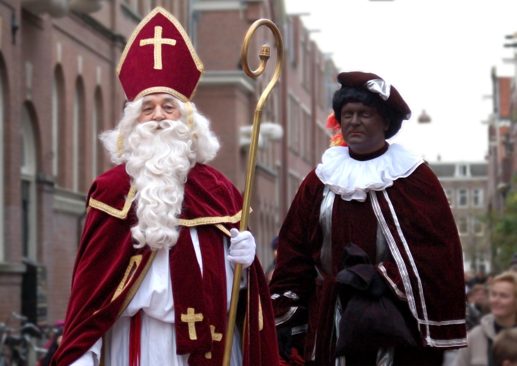 sankt nikolas och svarte petter Foto sankt nikolas och svarte petter